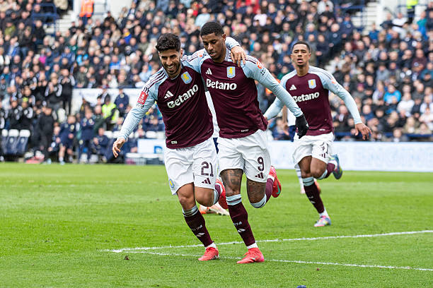 主教练一职 主教练一职